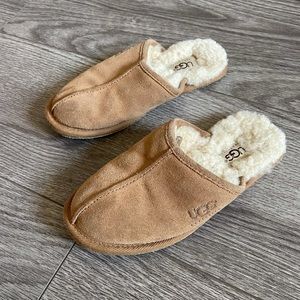 Ugg kids slippers